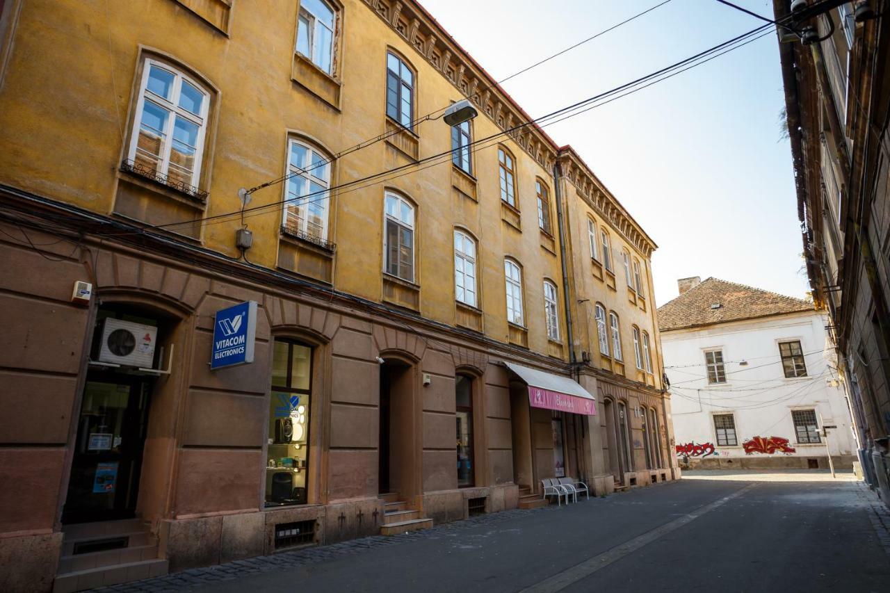 טימישוארה Old Square Apartments 3 מראה חיצוני תמונה
